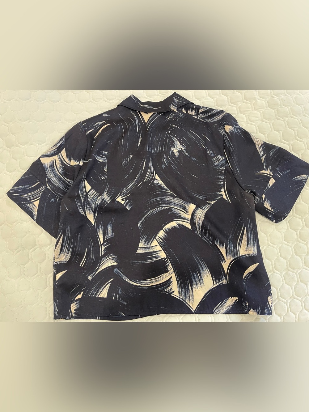 Banana Republic Navy & White Top | Size Medium - Picture 7 of 7